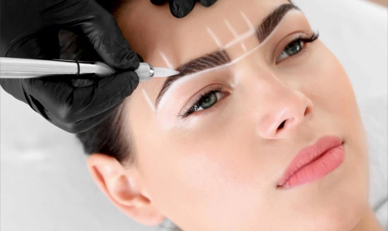 makijaż permanentny brwi